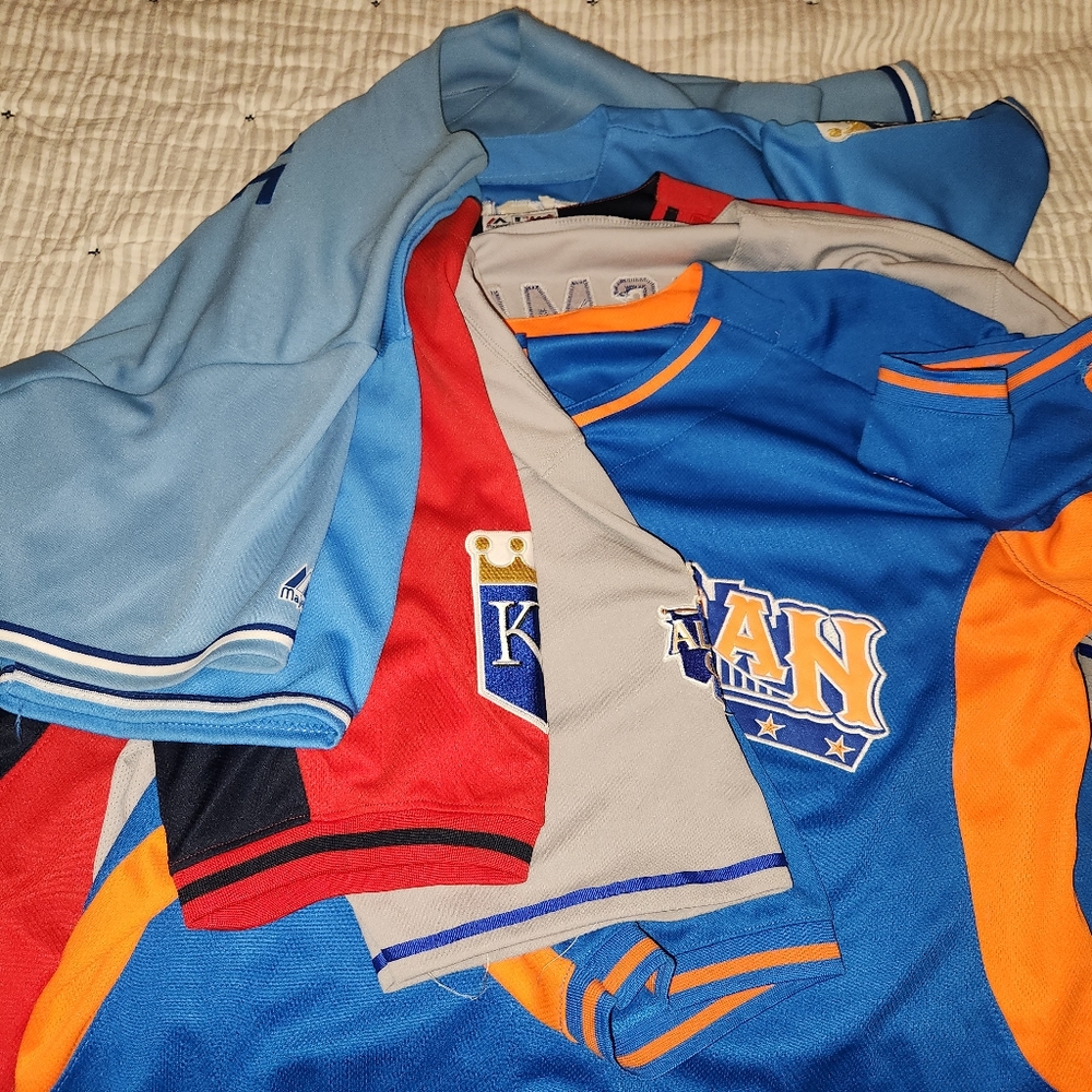 Kansas city Royals jerseys size 52